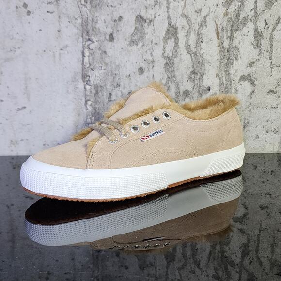 New Women's 2750 Suehairyfurw Ankle-High Canvas Sneaker, size 8.5 - Picture 1 of 4
